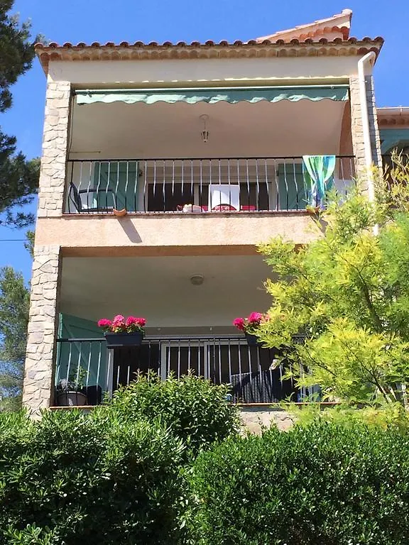 Villa Simone Carqueiranne 0*,  France